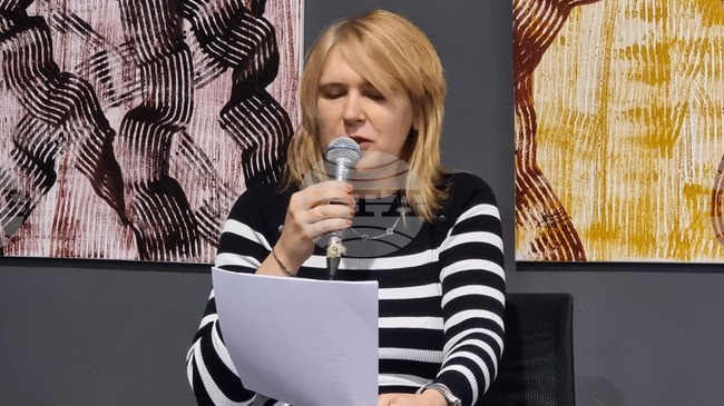 В Младежкия културен център в Скопие беше представена книгата „Пътят към Гуадалахара“ на Поли Муканова 