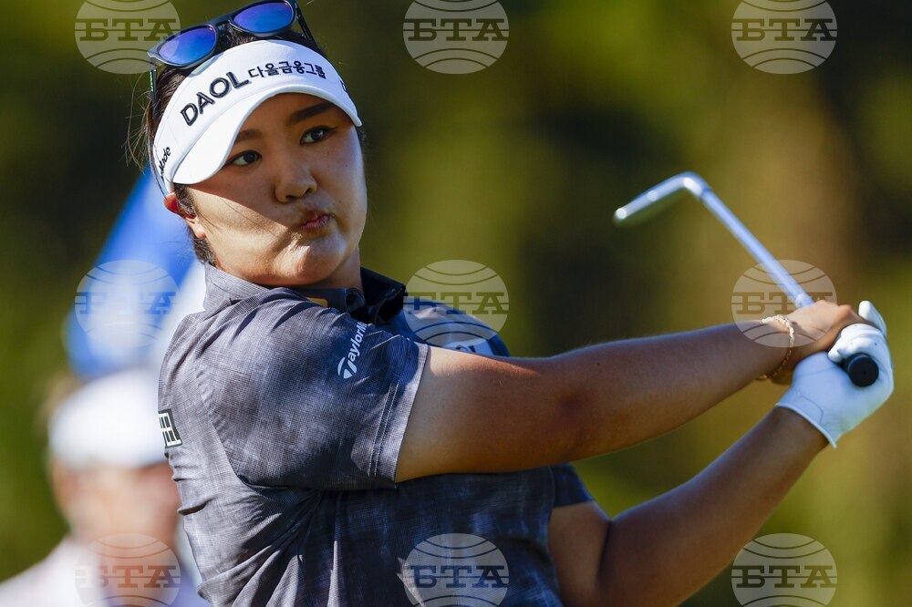 435194_SANT_sp_LPGA111525