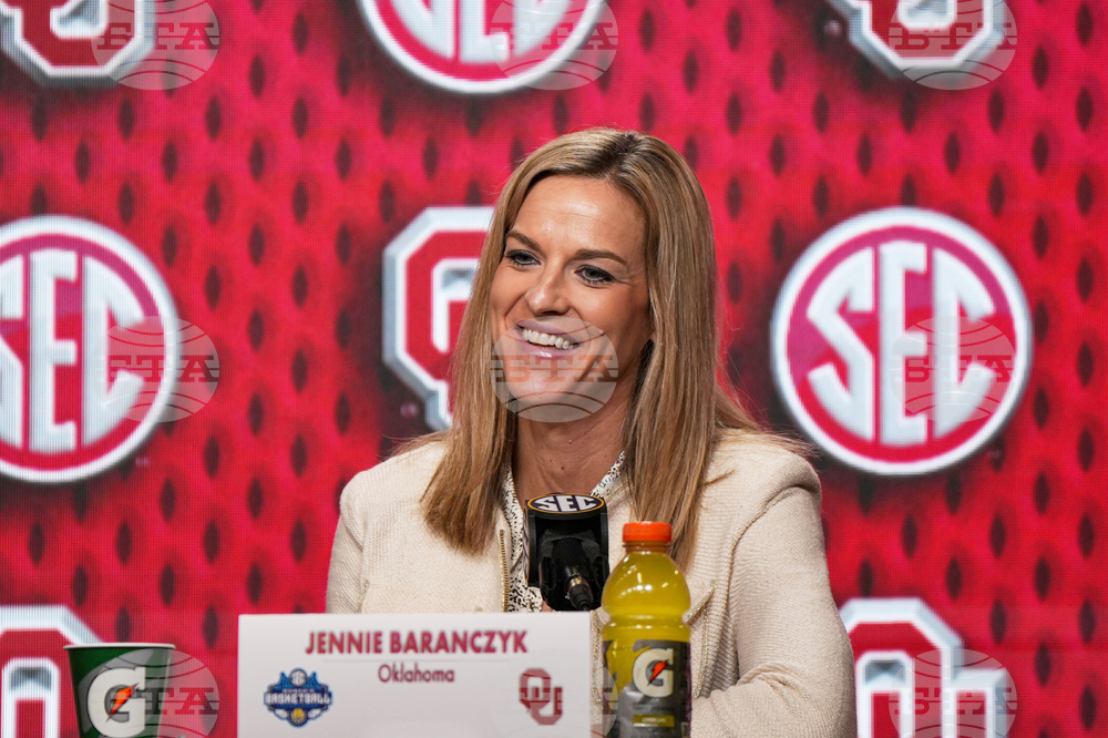 Oklahoma 6-7 Basketball