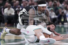 Hornets Bucks Basketball