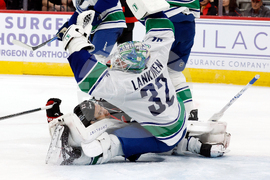 Canucks Hurricanes Hockey