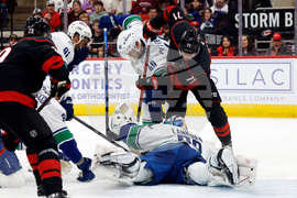 Canucks Hurricanes Hockey