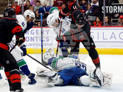 Canucks Hurricanes Hockey
