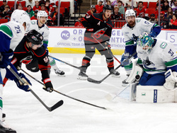 Canucks Hurricanes Hockey
