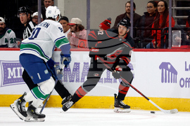 Canucks Hurricanes Hockey