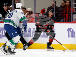 Canucks Hurricanes Hockey