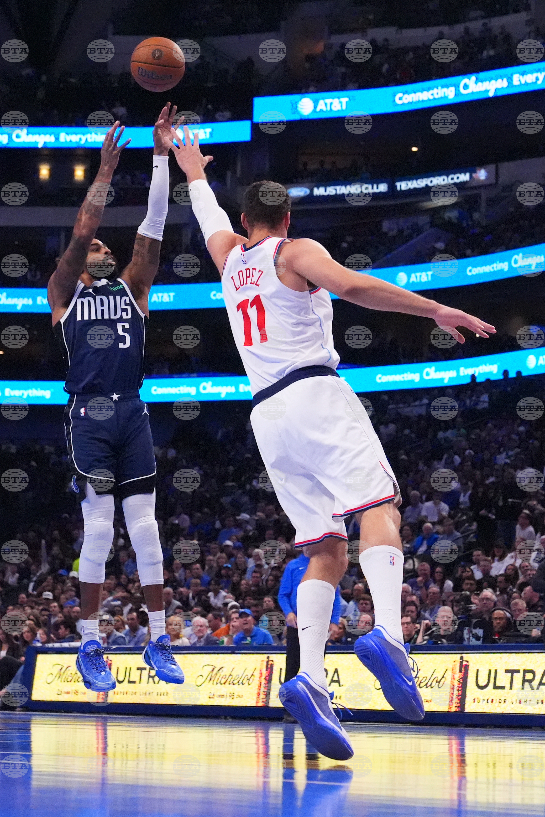 Clippers Mavericks Basketball