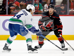 Canucks Hurricanes Hockey