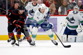 Canucks Hurricanes Hockey