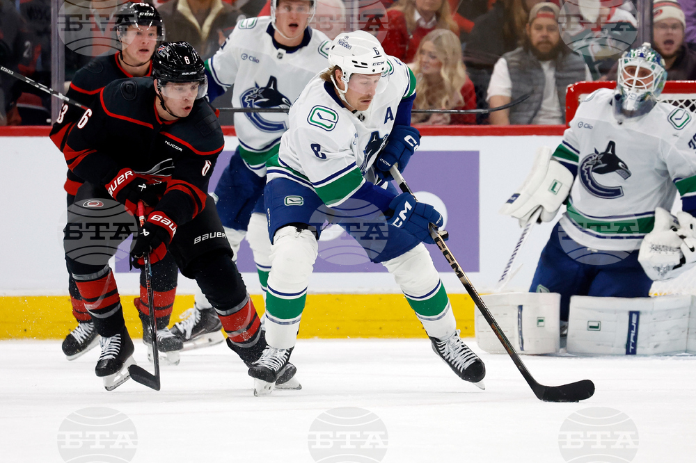 Canucks Hurricanes Hockey