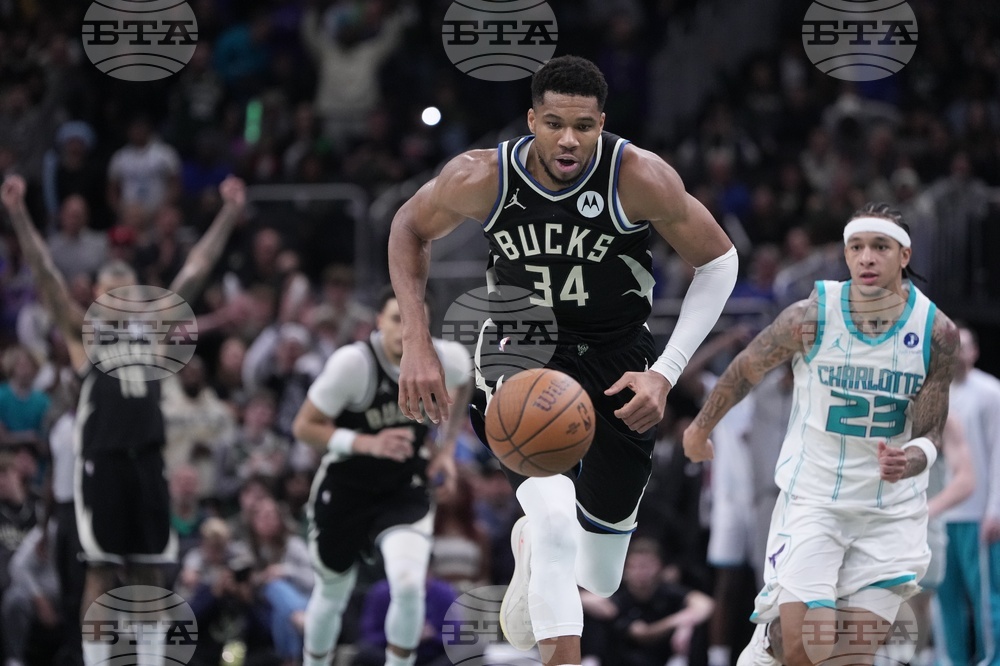 Hornets Bucks Basketball