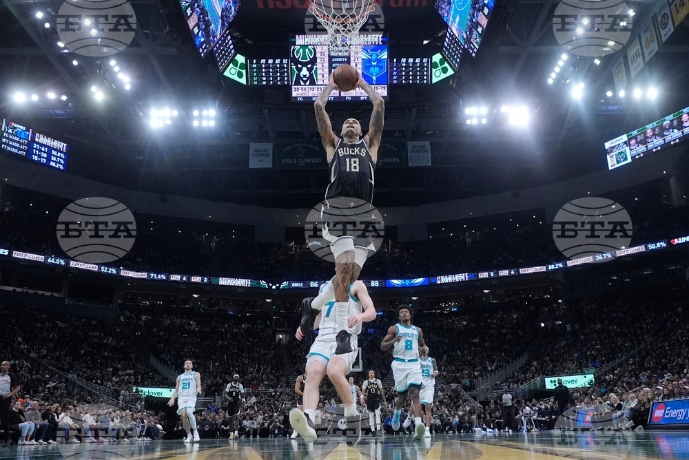 Hornets Bucks Basketball