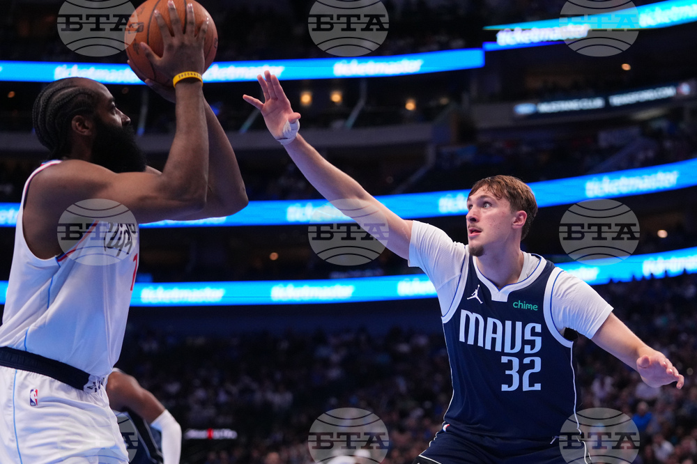 Clippers Mavericks Basketball