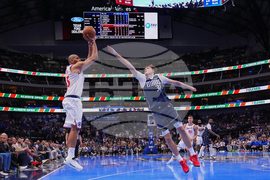 Clippers Mavericks Basketball