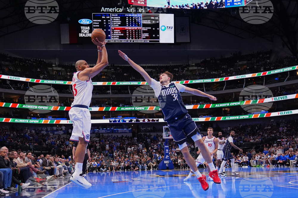 Clippers Mavericks Basketball