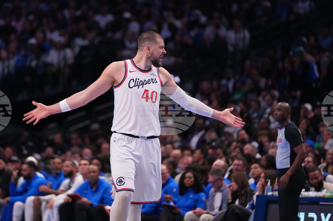 Лос Анджелис Клипърс победи Далас след две продължения в Националната баскетболна асоциация