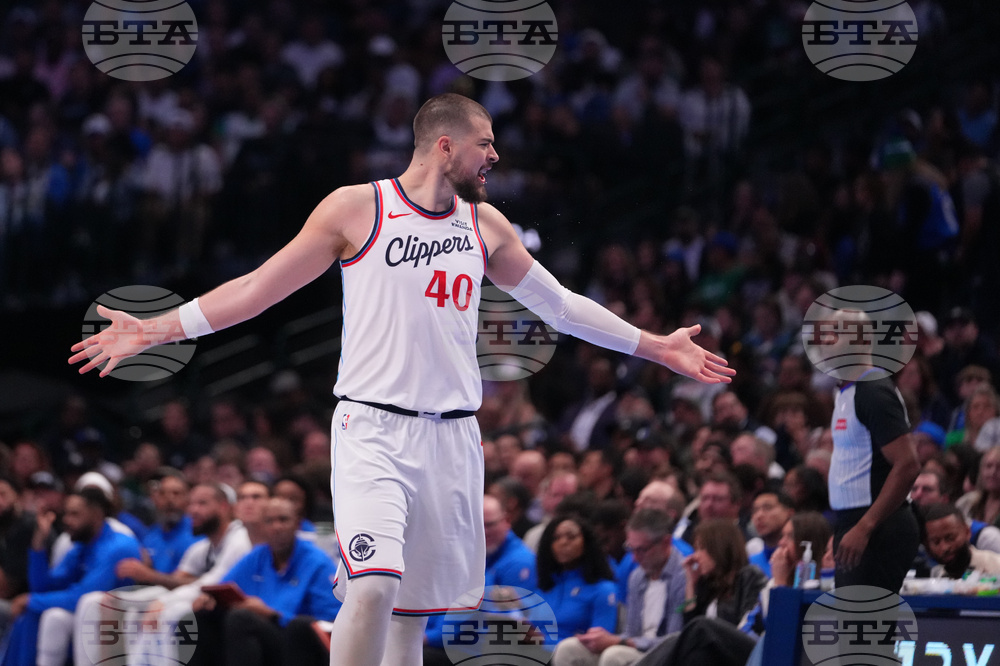 Clippers Mavericks Basketball