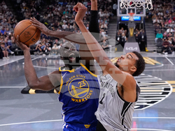 APTOPIX Warriors Spurs Basketball
