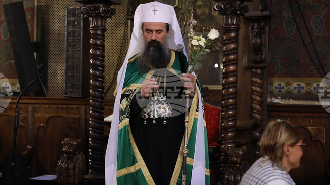 Необходимо е да се научим да обичаме, каза патриарх Даниил на света литургия за празника на свети Гавриил Ургебадзе