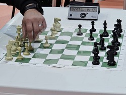 Русе - състезания - шахмат - бадминтон