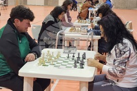Русе - състезания - шахмат - бадминтон