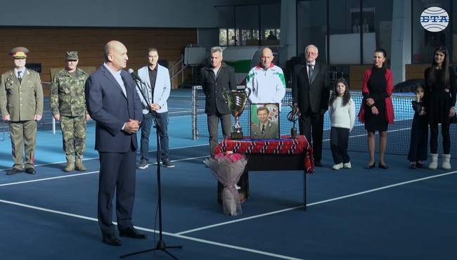 Тенис турнир в памет на генерал-майор Нейко Ненов се състоя в присъствието на президента Радев