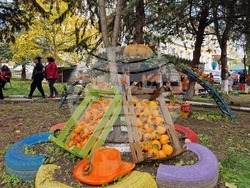 Село Хрищени - празник на райската ябълка