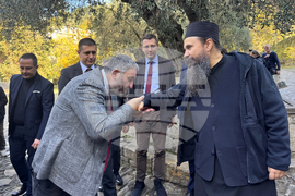 Гърция - Света Гора - Българска парламентарна делегация пристигна в Зограф за есенния празник на свети Георги