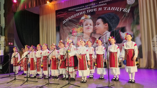 Търговище - национален фестивал „Мисионис пее и танцува“