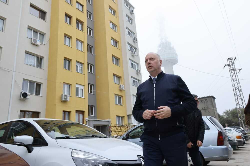 Премиерът Желязков: Поставяме началото на политика по отношение на санирането на еднофамилните къщи