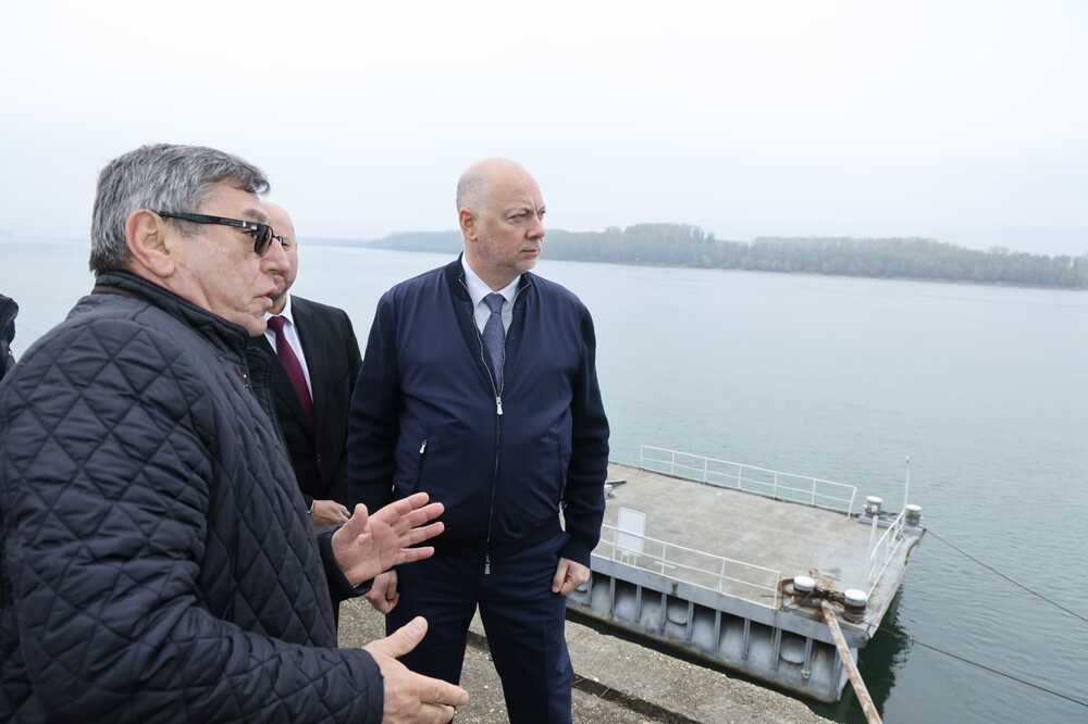 Премиерът Росен Желязков: Опитваме се да убедим румънските си партньори за важността от нови мостови съоръжения през река Дунав