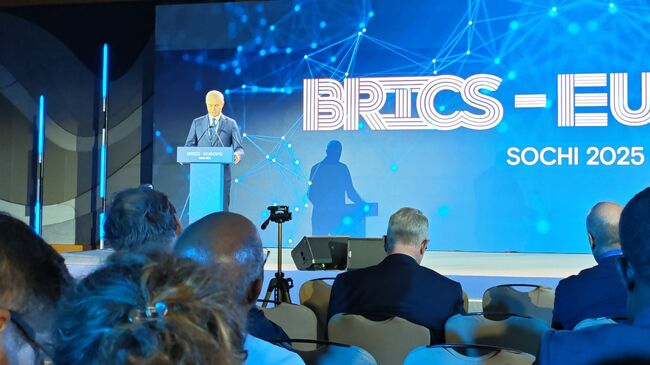 ПП “Възраждане”: На форума БРИКС оказаха изключителна чест на Костадин Костадинов, който изнесе приветствена реч