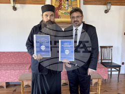 Гърция - Света Гора - БТА предостави на Зографския манастир на Света гора новини и снимки за него от архивите на агенцията 