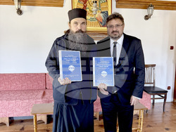 Гърция - Света Гора - БТА предостави на Зографския манастир на Света гора новини и снимки за него от архивите на агенцията 