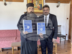 Гърция - Света Гора - БТА предостави на Зографския манастир на Света гора новини и снимки за него от архивите на агенцията 