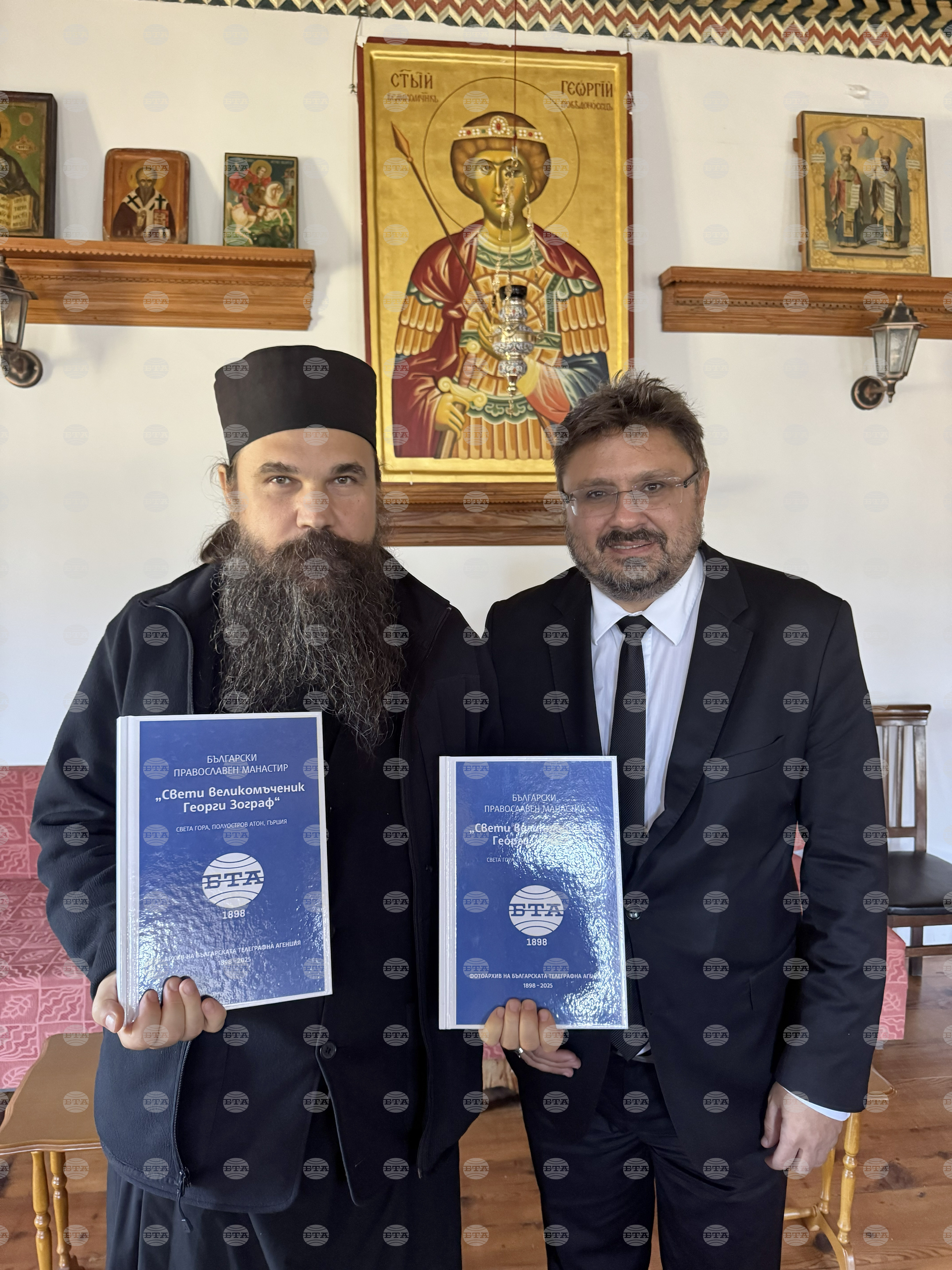 Гърция - Света Гора - БТА предостави на Зографския манастир на Света гора новини и снимки за него от архивите на агенцията 