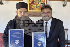 Гърция - Света Гора - БТА предостави на Зографския манастир на Света гора новини и снимки за него от архивите на агенцията 