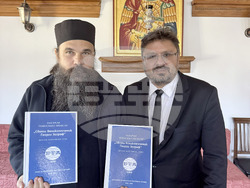 Гърция - Света Гора - БТА предостави на Зографския манастир на Света гора новини и снимки за него от архивите на агенцията 