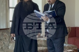 Гърция - Света Гора - БТА предостави на Зографския манастир на Света гора новини и снимки за него от архивите на агенцията 