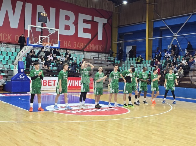 Ботев 2012 (Враца) надви Левски в баскетболното първенство за мъже 