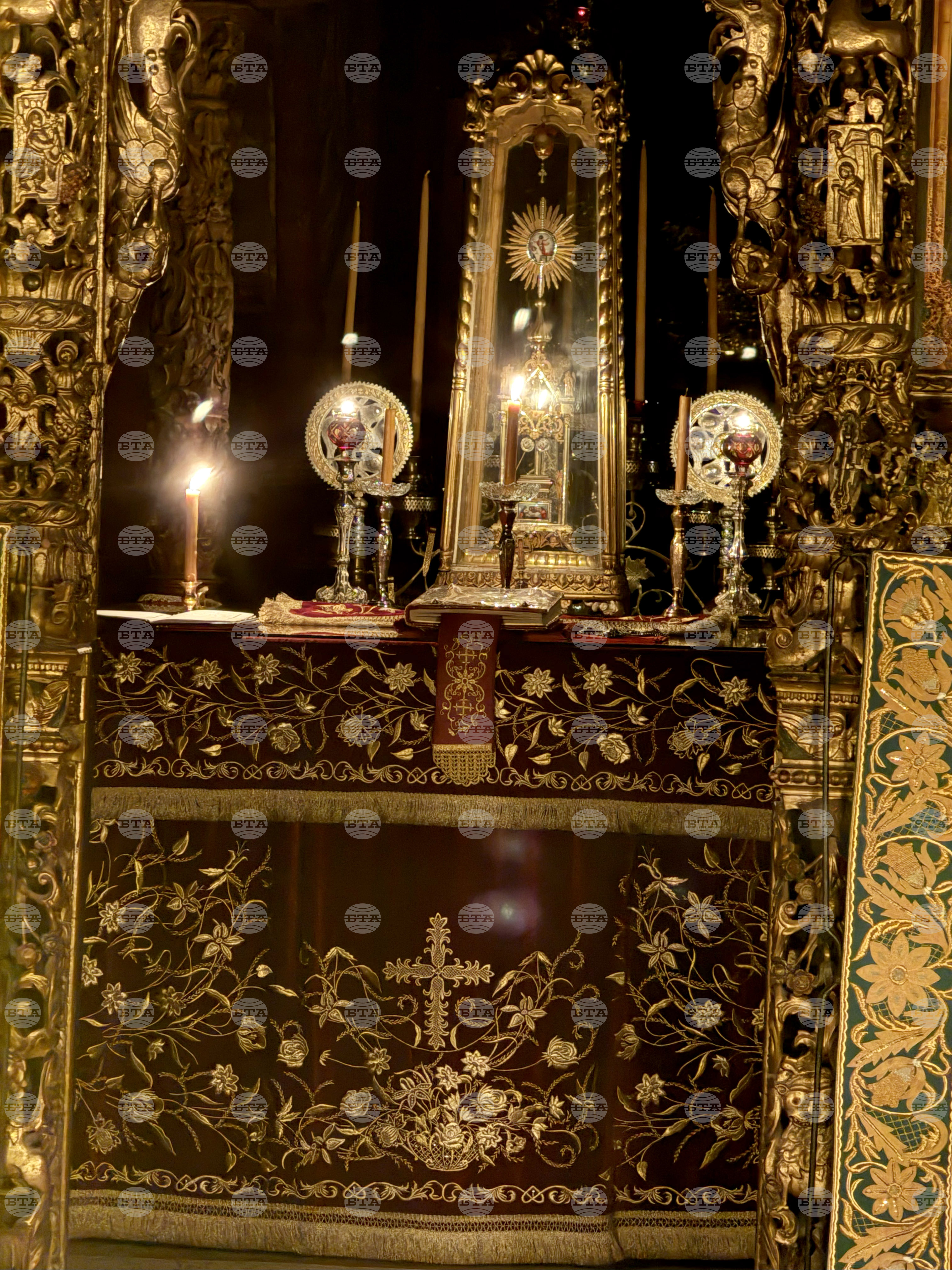 Зографски манастир - нощно бдение за есенния празник на Свети Георги