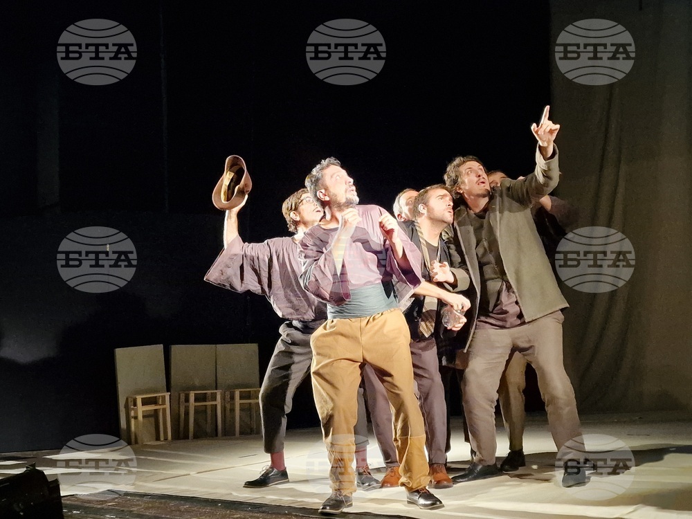 С много смях, неподправени персонажи и преживявания Родопският драматичен театър представи премиерата на „Ние, духовата музика“