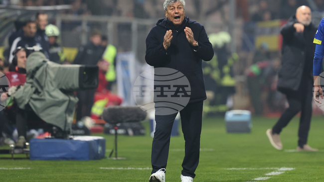 Мирча Луческу остава национален селекционер на Румъния за баражите срещу Турция по пътя към Световното първенство