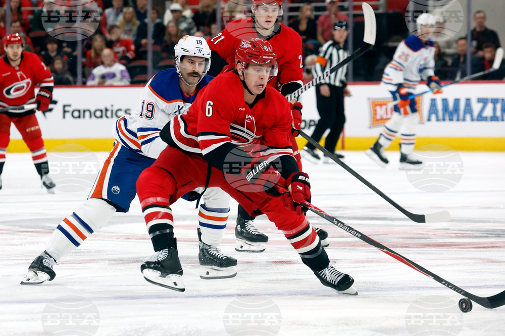 Oilers Hurricanes Hockey