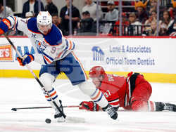 Oilers Hurricanes Hockey