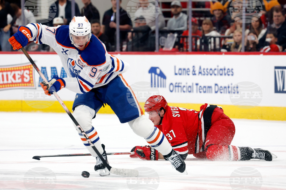 Oilers Hurricanes Hockey