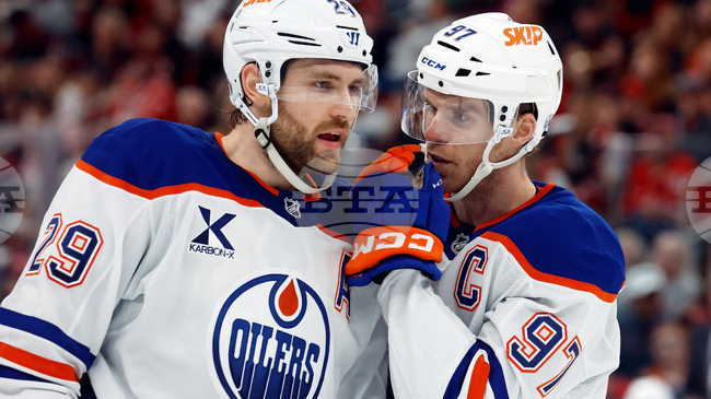 Леон Драйзайтъл отбеляза победния гол в продължението за успеха на Едмънтън над Каролина в НХЛ