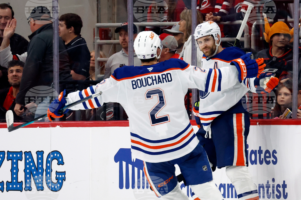 Oilers Hurricanes Hockey