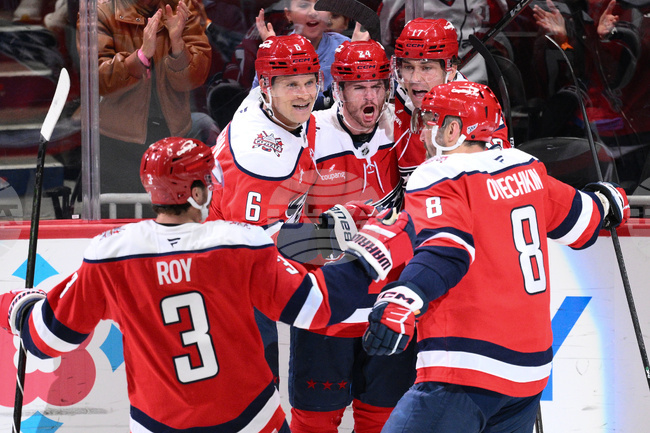 Ню Джърси спечели гостуването си на Вашингтон след изпълнение на дузпи в Националната хокейна лига