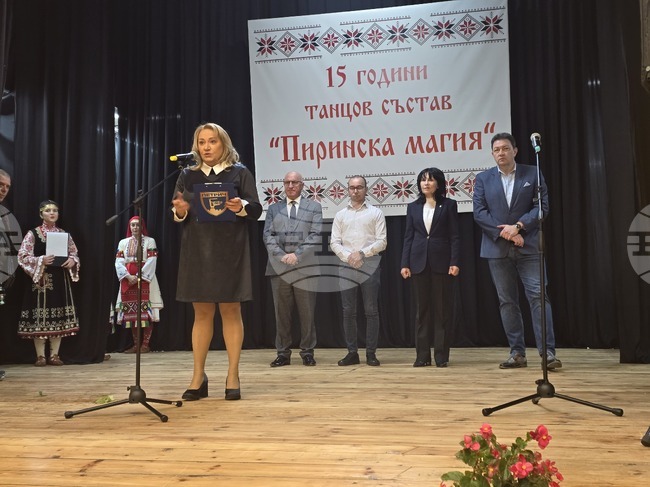 В петричкото село Марикостиново се извършва основен ремонт на сградата на физкултурния салон на Основно училище „Св. св. Кирил и Методий“